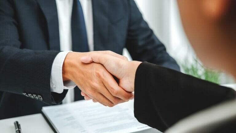 Dal taglio del cuneo fiscale ai contratti a termine, le novità del Decreto Lavoro